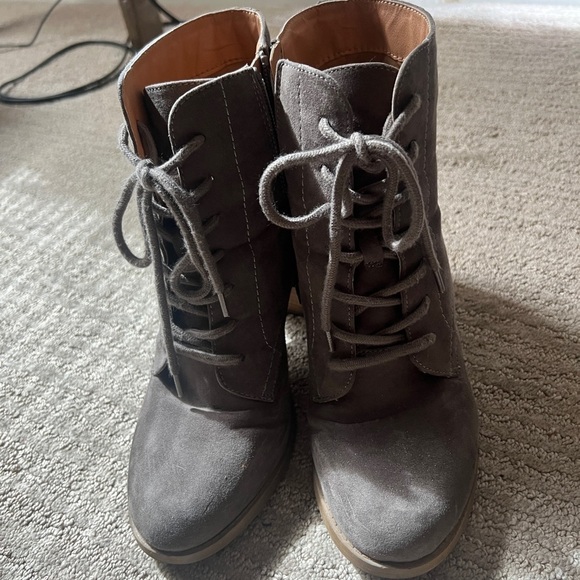 Booties from target - size 9 lace up - Picture 7 of 7